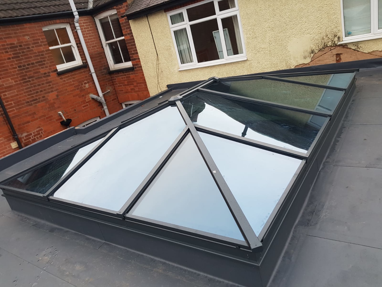 Aliver Lantern Roofs by Smart Systems